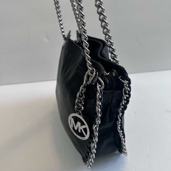 Michael Kors Chelsea Small Crossbody Bag Leather Chain Strap EUC - Picture 8 of 17